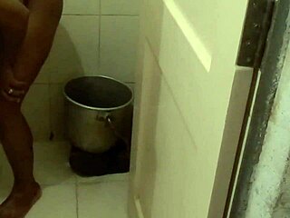 Mallu aunty enjoys a relaxing bath in the tub