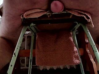 Can you handle this no-hands cum on ass?