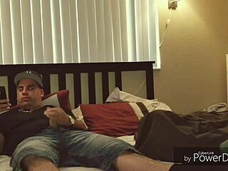 Parislove2019 cheats on her boyfriend discreetly