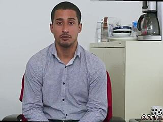 i earn that bonus with straight light skin dick