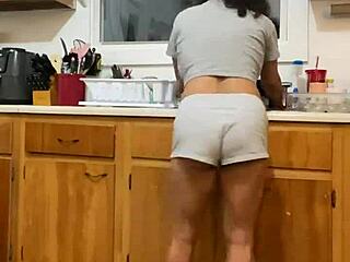 i'm anna maria, mature latina doing dishes part 1