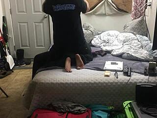 Watch The 18 Year Old Redhead Miami Slut Give Bj In Florida