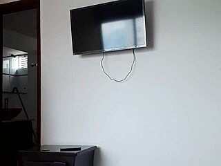 I asked my stepsister for TV help, she sucked my cock 😏