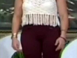 mexican tv host with a big ass chatting casually on screen about her show