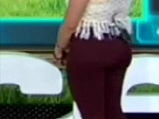 mexican tv host with a big ass chatting casually on screen about her show