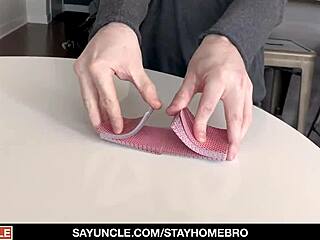 Thyle knoxx and manuel skye have bareback sex on their knees