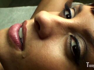 carmen lips for pleasure in this fetish scene
