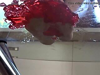 rosa fuxxxia smears food all over her feet and natural tits 🍌🥑