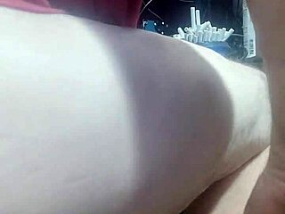 Hankeys takes that dildo all the way in, bottoms out!