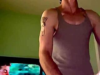 sexy bombshell diamond teases big boobs and ass