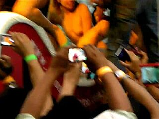 i enjoy the perradas with cum and vagina