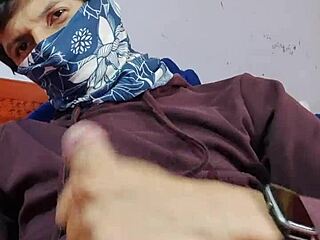 Hot teen wants to fuck three