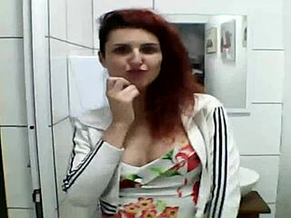 novinha sucks dick in gas station bathroom at truck stop with joy cardozo