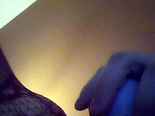 Leftyxlucci, a fat BBW babe, passionately fucks her wet pussy with intense masturbation techniques.