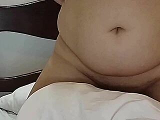 Married Mayor's Wife Masturbates Boldly