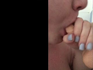 European BBW enjoys shower fun with toys and blowjobs