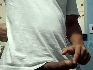 Merry Christmas, My Sexy Brazilian Dick is All Yours for Gay Amateurs in USA