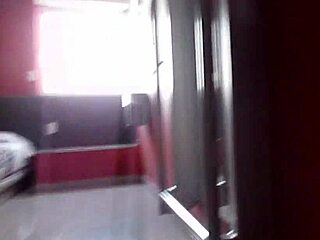 mi tio me ofrece una cerveza a cambio de unas chupadas de verga