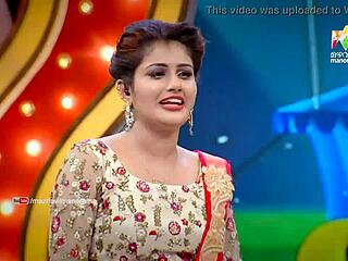 क्या तुम सुबी सुरेश में इंटो हो, सबसे हॉट कॉमेडी स्टार?