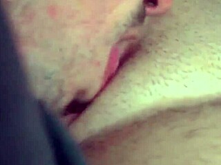 parte ii chupando a safada até gozar na minha boca