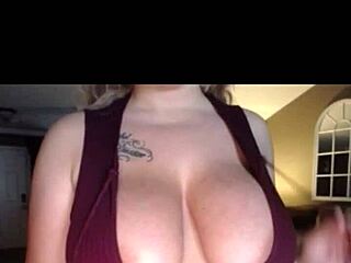 i massaged a milf with big tits on webcam