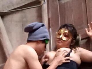 My hermanastra gives amazing head after laundry