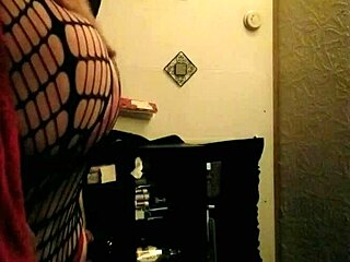 wife prepares herself for a homemade cock session