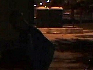 fodendo gostoso com desconhecidos no quiosque da praia com cumshot e blowjob