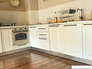 i can't stop watching this cumshot compilation with cum in mouth scenes