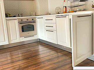 i can't stop watching this cumshot compilation with cum in mouth scenes