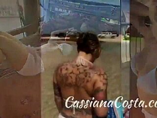 ninfetinha wants to suck cock and fuck doggy style