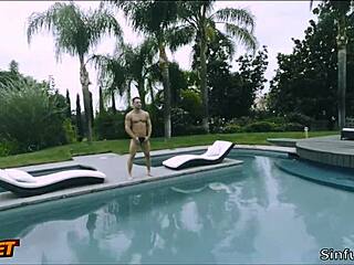 Does Jenna Ross's Poolside Masturbation With Sexy Soles Turn You On?