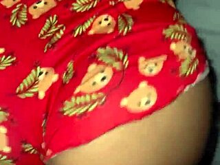 Wife gets creampied in the dining room