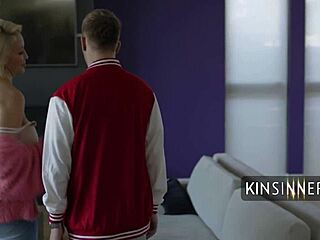 Sexy Stepmom Offers Her Pussy After My Date Goes Wrong