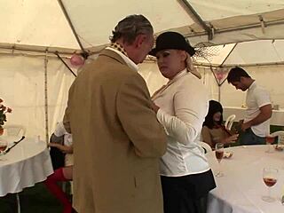 Watch these hotties ride peckers?