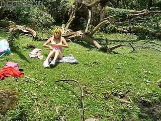 found hyperversos girl making video in forest, she let me record 😏