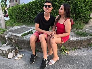 colombian couple makes video for money