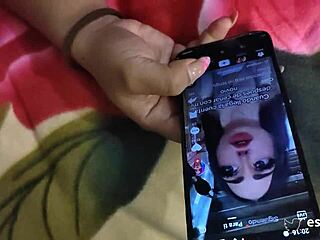 my sister-in-law's phone doesn't work, i give her an option, hope she accepts