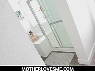 my huge tits milf stepmom lexi luna