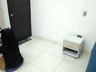 my stepdad teaches me deepthroat