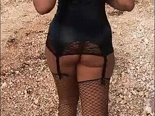 Heart Racing Seeing Ebony Milf's Round Brown Ass Naked In Public