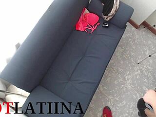 This Petite Colombian Lauren Latina Agrees to Fuck Without Condom for 5 Dollars in Medellin 😏