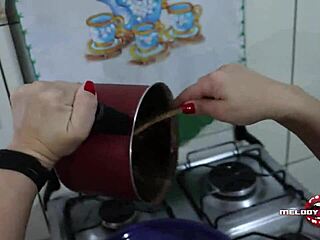 i prepare gourmet brigadeiro and get messy until i cum with my pussy honey dildo