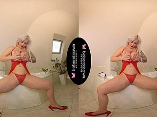 Jarushka ross masturbates with glass!