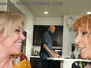 I’m loving Sara Jay and Dee Williams with cable guy