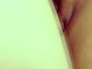 Thai brunette whore rides big cock and cums outside