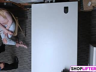 Swiping Blonde Gal Riley Star Gets Banged