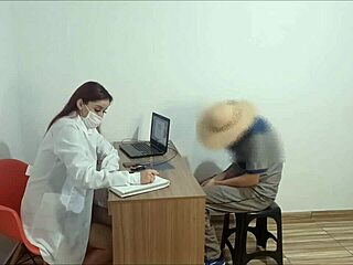 Exame Admissional! Doutora Consulta Funcionários at Work with Dirty Talk and Cum on Ass in Office!