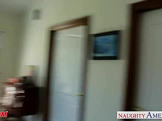 Nasty India Summer's Trimmed Pussy Covered in Jizz