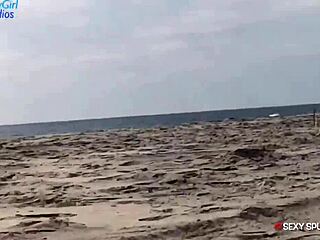 Shaved teen delivers sloppy facial on crowded beach